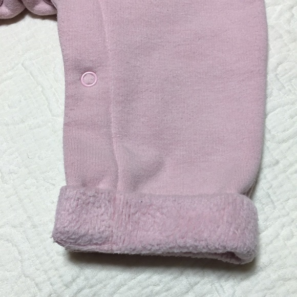 0-3m (5/$20) Toasty Romper by Gap - Picture 2 of 13